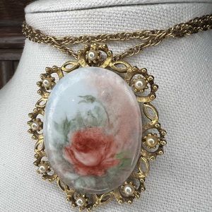 3/$30 Vintage Convertible Brooch/Pendant Necklace